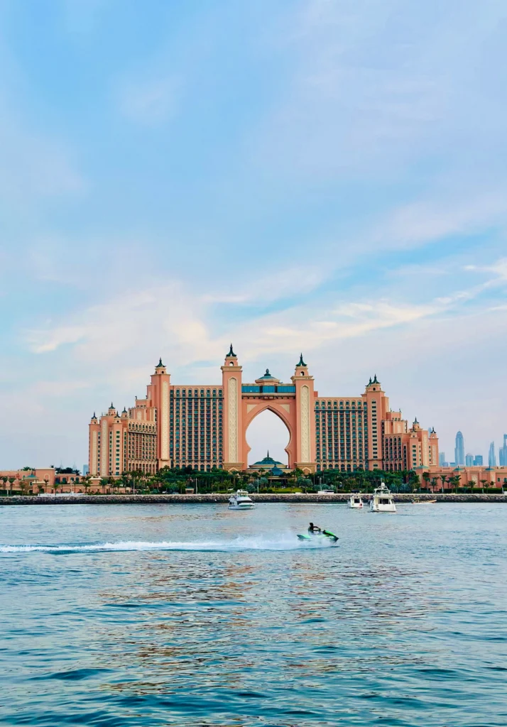 Hotel Atlantis The Palm auf dem Halbmond der Palm Jumeirah